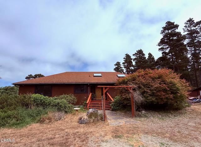 18391 Old Coast Highway, Fort Bragg CA: https://media.crmls.org/mediaz/3bbbbd63-4cfc-489b-b832-b16b5299f368.jpg