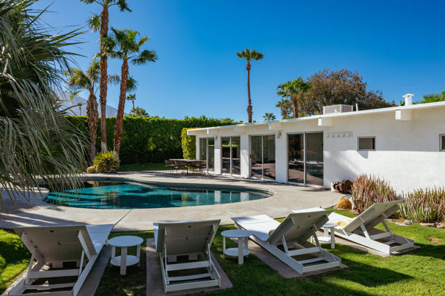 503 E Laurel Circle, Palm Springs, CA 92262