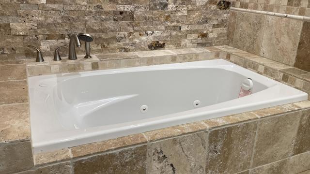 54925 Avenida Alvarado, La Quinta CA: https://media.crmls.org/mediaz/3bbc7ddb-2967-44d0-9782-32f6ba561744.jpg