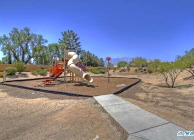 9122 SILVER STAR Avenue, Desert Hot Springs CA: https://media.crmls.org/mediaz/3bbcb161-073f-478f-ba8d-d91fb58299aa.jpg