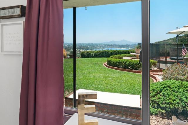 6143 Madra, San Diego CA: https://media.crmls.org/mediaz/3bbd38ab-87c8-433c-85b3-290a969c3201.jpg