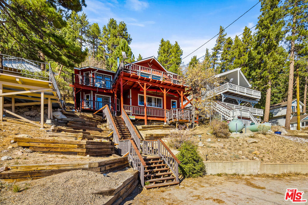 38620 N Shore Drive, Fawnskin, CA 92333