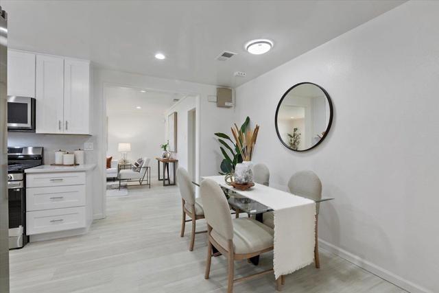 3562 Earl Drive, Santa Clara CA: https://media.crmls.org/mediaz/3bbee9e7-4d72-40df-8b7b-e65ffdd0e395.jpg