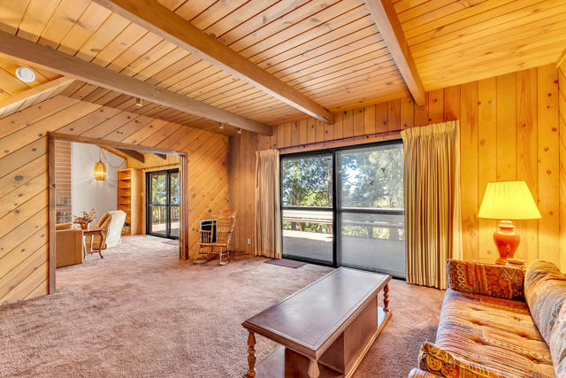 25461 Shadow Oaks, Idyllwild CA: https://media.crmls.org/mediaz/3bbf9635-df7a-44b6-bd86-6ea31590205b.jpg