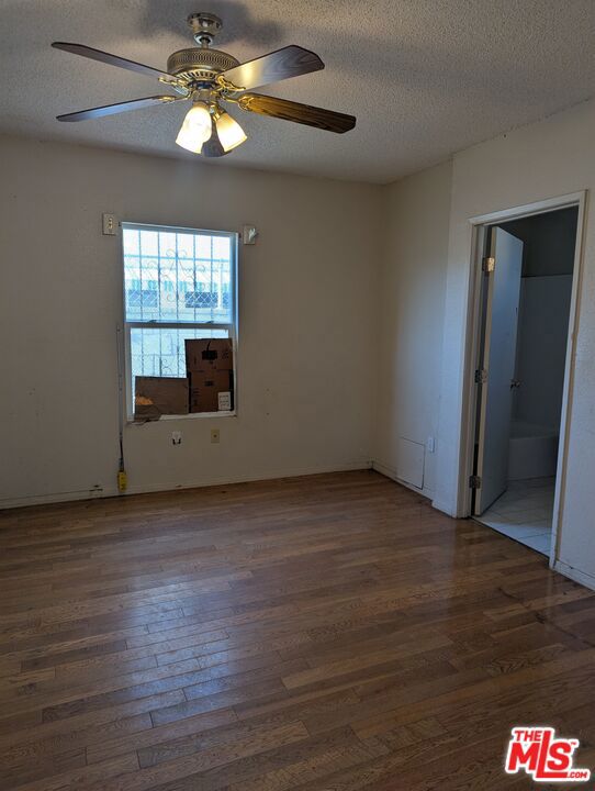 2134 8th Avenue, Los Angeles CA: https://media.crmls.org/mediaz/3bc058e6-4fa1-4efd-97e8-00529de5a367.jpg