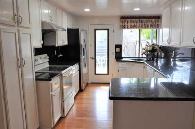 1040 Pizarro Lane, Foster City CA: https://media.crmls.org/mediaz/3bc11135-d2e9-4c77-8bb4-14f226f6bd99.jpg