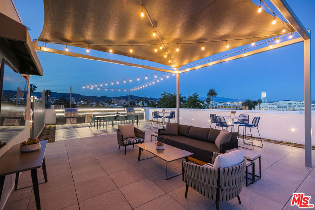 5801 Camerford Avenue, Los Angeles CA: https://media.crmls.org/mediaz/3bc13a9f-5a73-4966-aa69-3979427b143c.jpg