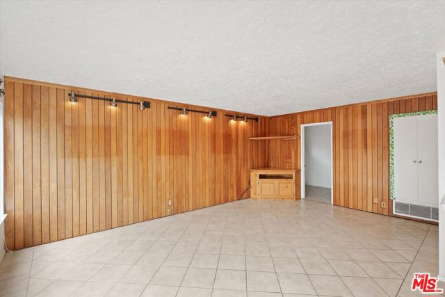 2243 Newquist Court photo 35