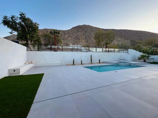 Image 10 of 29 For 67955 Foothill Rd
