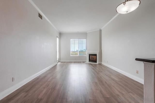 12376 Carmel Country Rd, San Diego CA: https://media.crmls.org/mediaz/3bc23807-9ee0-4117-9173-1d99af637c34.jpg
