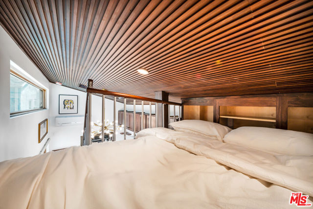 1940 N Avenue 51, Los Angeles CA: https://media.crmls.org/mediaz/3bc2f6a4-b5c8-40fc-baa0-8579e59dc4a8.jpg