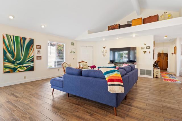 4695 Adra Way, Oceanside CA: https://media.crmls.org/mediaz/3bc37584-0a68-4cf8-9ae0-d8599908be34.jpg