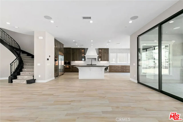 20517 W Deer Grass Court, Porter Ranch CA: https://media.crmls.org/mediaz/3bc41a7e-3561-470f-84c9-15b70a845316.jpg
