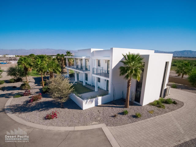 61680 Fullerton Dr, Thermal CA: https://media.crmls.org/mediaz/3bc43e74-8940-4d4c-9ca7-58bf104567d1.jpg