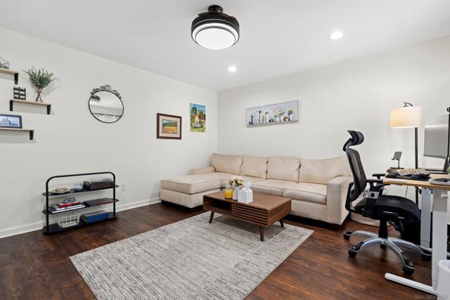 6333 College Grove Way, San Diego CA: https://media.crmls.org/mediaz/3bc4e77b-0cb0-485a-a296-0e36a4a4baa1.jpg