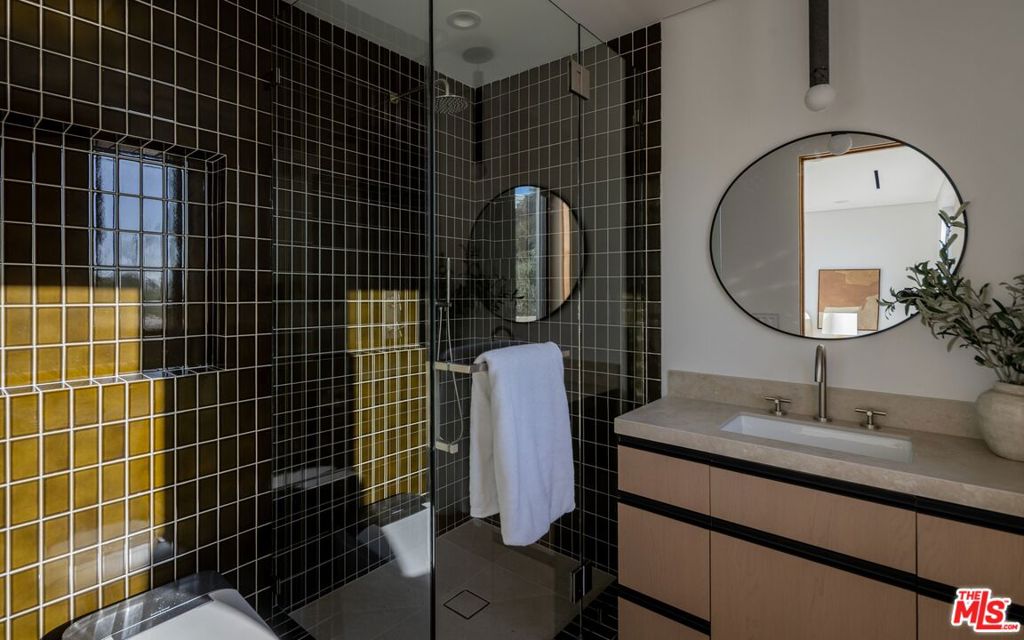 MLS #26874825 image #44