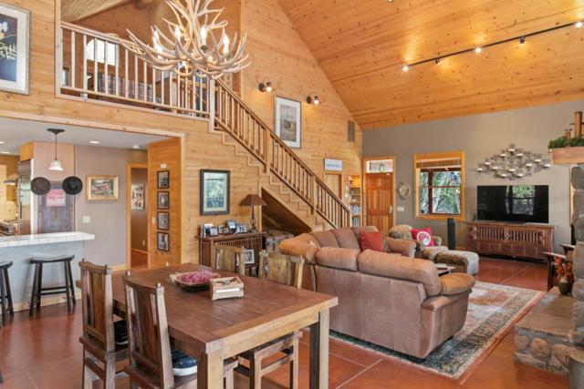 21900 Parrott Ranch Road, Carmel Valley CA: https://media.crmls.org/mediaz/3bc52f72-6021-48ef-a8b2-087913d74f05.jpg