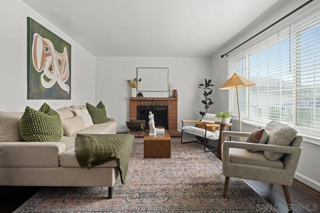 11394 Pegasus Ave, San Diego CA: https://media.crmls.org/mediaz/3bc56c39-27af-4c2e-a1a5-6b7ccd1bd43d.jpg