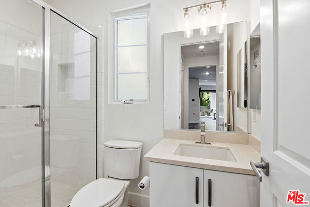 Image 11 of 33 For 5821 Lantern Court