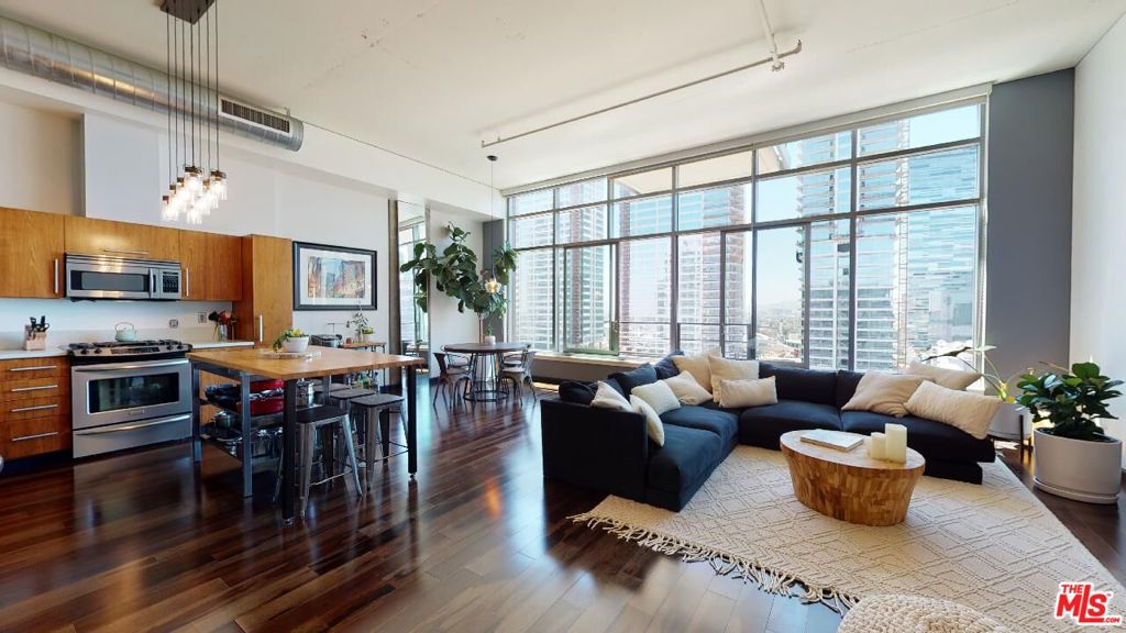 1100 S Hope Street 1612, Los Angeles, CA 90015