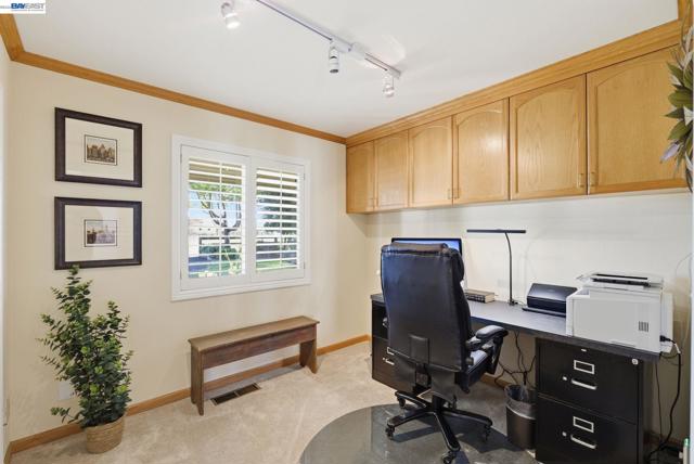 Image 12 of 54 For 2680 Marina Ave.