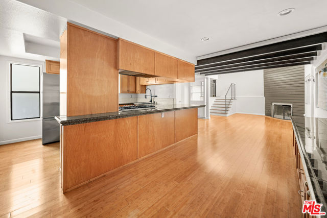 1116 7th Street, Hermosa Beach, California 90254, 3 Bedrooms Bedrooms, ,2 BathroomsBathrooms,Residential,Sold,7th,25565713