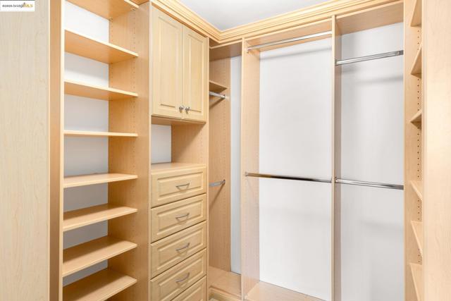 1800 Alma, Walnut Creek CA: https://media.crmls.org/mediaz/3bc92c60-23f2-421c-9737-cd038b0b42f3.jpg