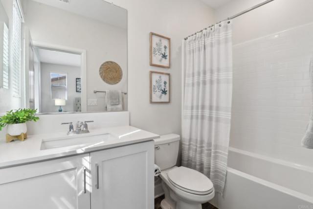 941 Lindbergh Drive, San Marcos CA: https://media.crmls.org/mediaz/3bc95b36-e5a2-42bb-95f3-48d292d74cad.jpg