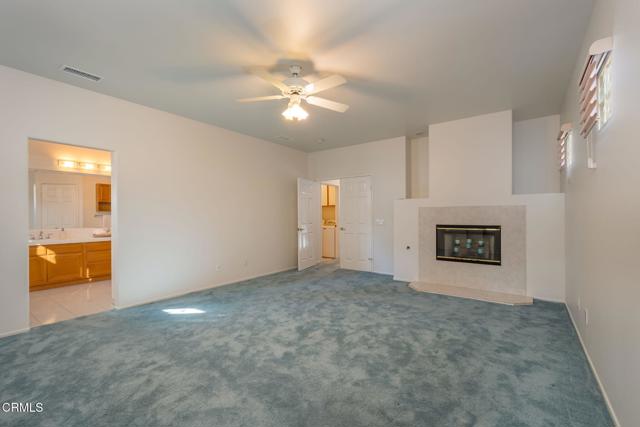 Detail Gallery Image 13 of 37 For 279 Camino Toluca, Camarillo,  CA 93010 - 3 Beds | 3 Baths