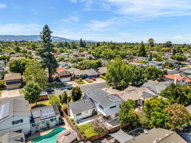 180 Coventry Drive, Campbell CA: https://media.crmls.org/mediaz/3bcc0014-b4b1-495d-adc1-7f52e827d831.jpg