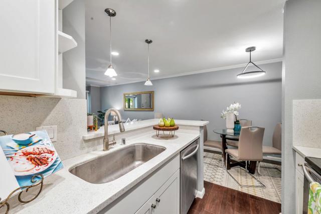 355 Half Moon Lane, Daly City CA: https://media.crmls.org/mediaz/3bcc13ff-9c58-4802-bb56-c1f16501addb.jpg