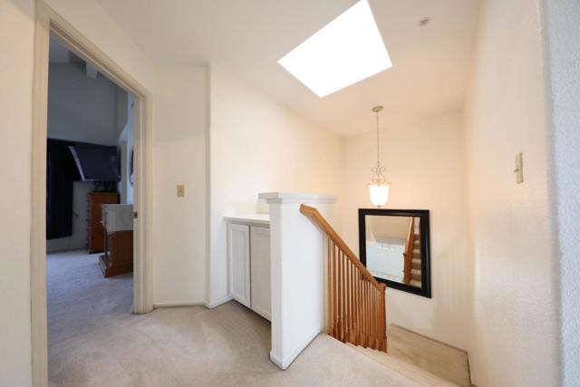 1243 De Cunha Court, Salinas CA: https://media.crmls.org/mediaz/3bcc145e-6fdb-4e03-b7e6-abe1540ff916.jpg