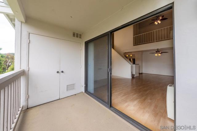 12213 Carmel Vista Rd, San Diego CA: https://media.crmls.org/mediaz/3bcd156e-0ccc-4232-82d2-e22ac640ed29.jpg