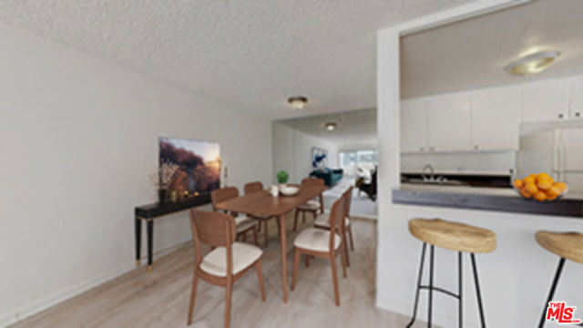 5454 Zelzah Avenue, 214 photo 8