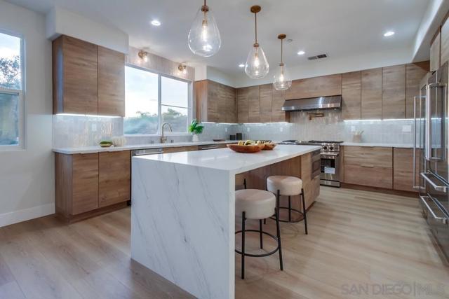 2482 San Clemente Ave, Vista CA: https://media.crmls.org/mediaz/3bcdc077-64d2-43af-9f51-2e1f5c19d318.jpg