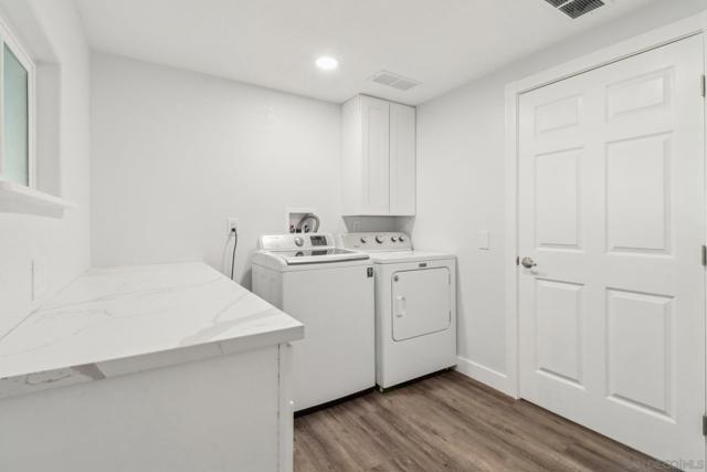 28890 Lilac Rd, Valley Center CA: https://media.crmls.org/mediaz/3bce55bf-17c9-477d-b2e2-82e7d309a134.jpg