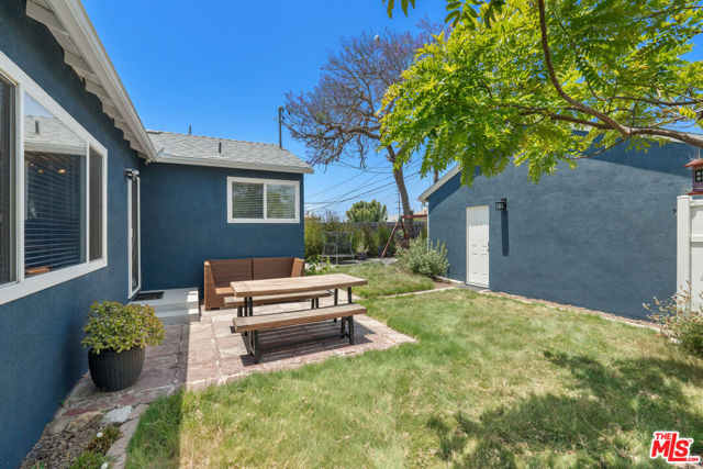 2003 115th Street, Hawthorne, California 90250, 3 Bedrooms Bedrooms, ,2 BathroomsBathrooms,Single Family Residence,For Sale,115th,24404373