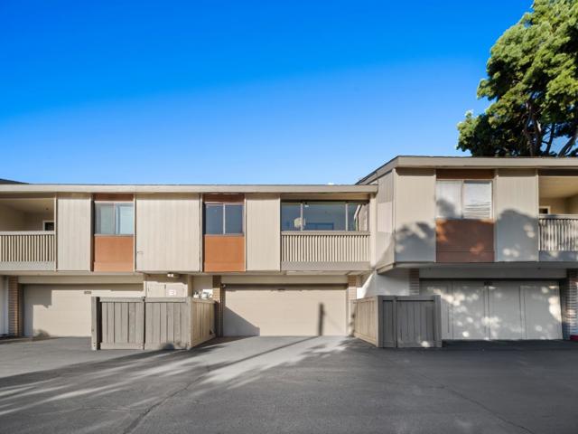 49 Showers Drive, Mountain View CA: https://media.crmls.org/mediaz/3bcf8fa2-fb8f-4bc3-9bdb-a8d7f626eb0d.jpg