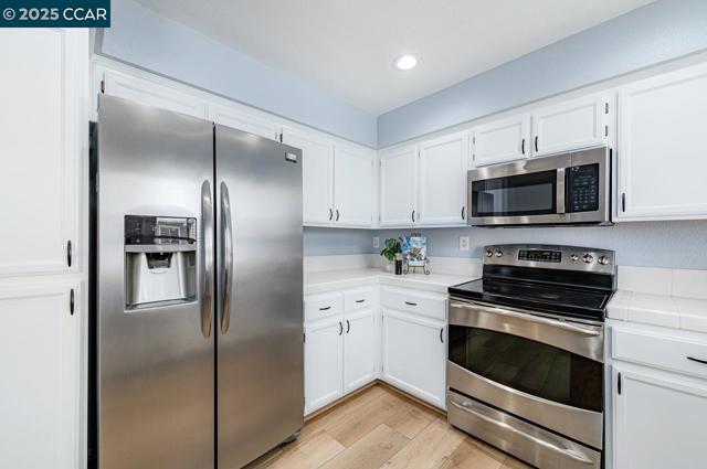 6026 Condor St, Danville CA: https://media.crmls.org/mediaz/3bcfe920-5bee-498e-876c-0af34f146b19.jpg