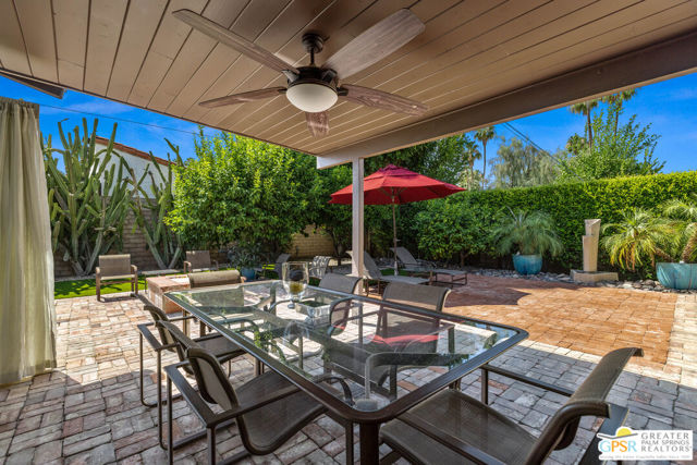 1347 Primavera Drive, Palm Springs CA: https://media.crmls.org/mediaz/3bcff1d1-e3bb-45a4-b912-a240afadb91d.jpg