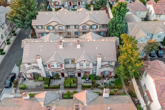 3114 Pinot Grigio, San Jose CA: https://media.crmls.org/mediaz/3bd0506e-4ad8-497f-b6a0-6bfe2d681df1.jpg