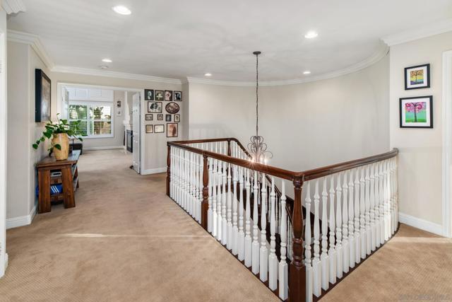 5255 Greenwillow Ln, San Diego CA: https://media.crmls.org/mediaz/3bd10f04-42f4-4217-90f2-046867b10ad1.jpg