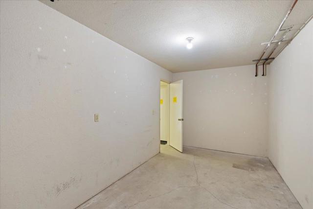 Image 52 of 56 For 858 Apricot Avenue B