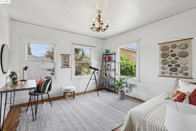 3064 E 15Th St, Oakland CA: https://media.crmls.org/mediaz/3bd17626-698b-42ea-9e41-f46e94ce43e8.jpg