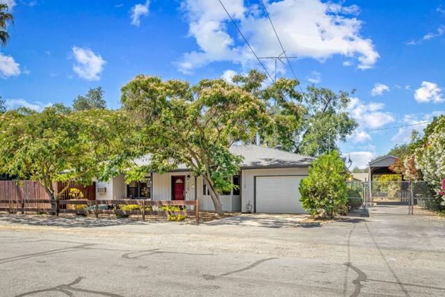 17785 Casa Lane, Morgan Hill CA: https://media.crmls.org/mediaz/3bd2aa5e-0161-4e48-a9a6-0a458879495d.jpg