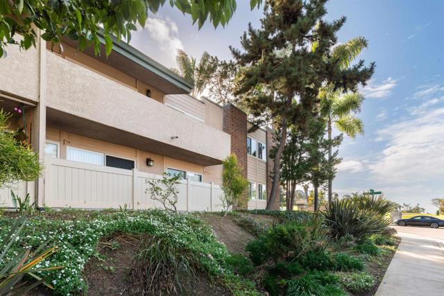 Detail Gallery Image 7 of 42 For 2607 Pirineos Way #116,  Carlsbad,  CA 92009 - 3 Beds | 2 Baths