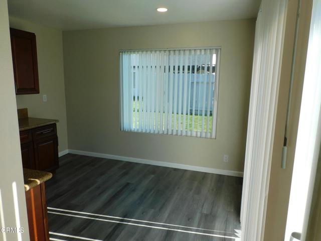 Detail Gallery Image 11 of 25 For 74 Abrazo Dr, Camarillo,  CA 93012 - 3 Beds | 2 Baths