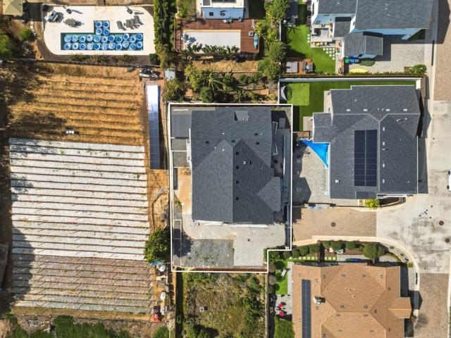 Detail Gallery Image 11 of 33 For 3780 82 Highland Dr., Carlsbad,  CA 92008 - 6 Beds | 6/1 Baths