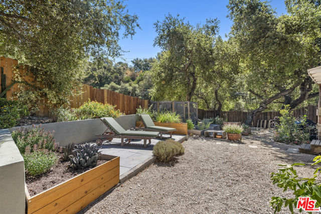 6349 Blanchard Canyon Road, Tujunga CA: https://media.crmls.org/mediaz/3bd63533-6213-4d96-8ec2-3698f23f8206.jpg