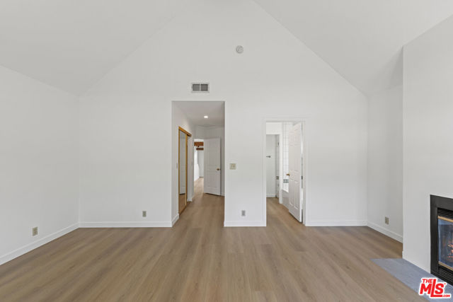 1711 Goodman Avenue, Redondo Beach CA: https://media.crmls.org/mediaz/3bd6da25-4fd8-47c2-99fa-1b3525c4ae8c.jpg